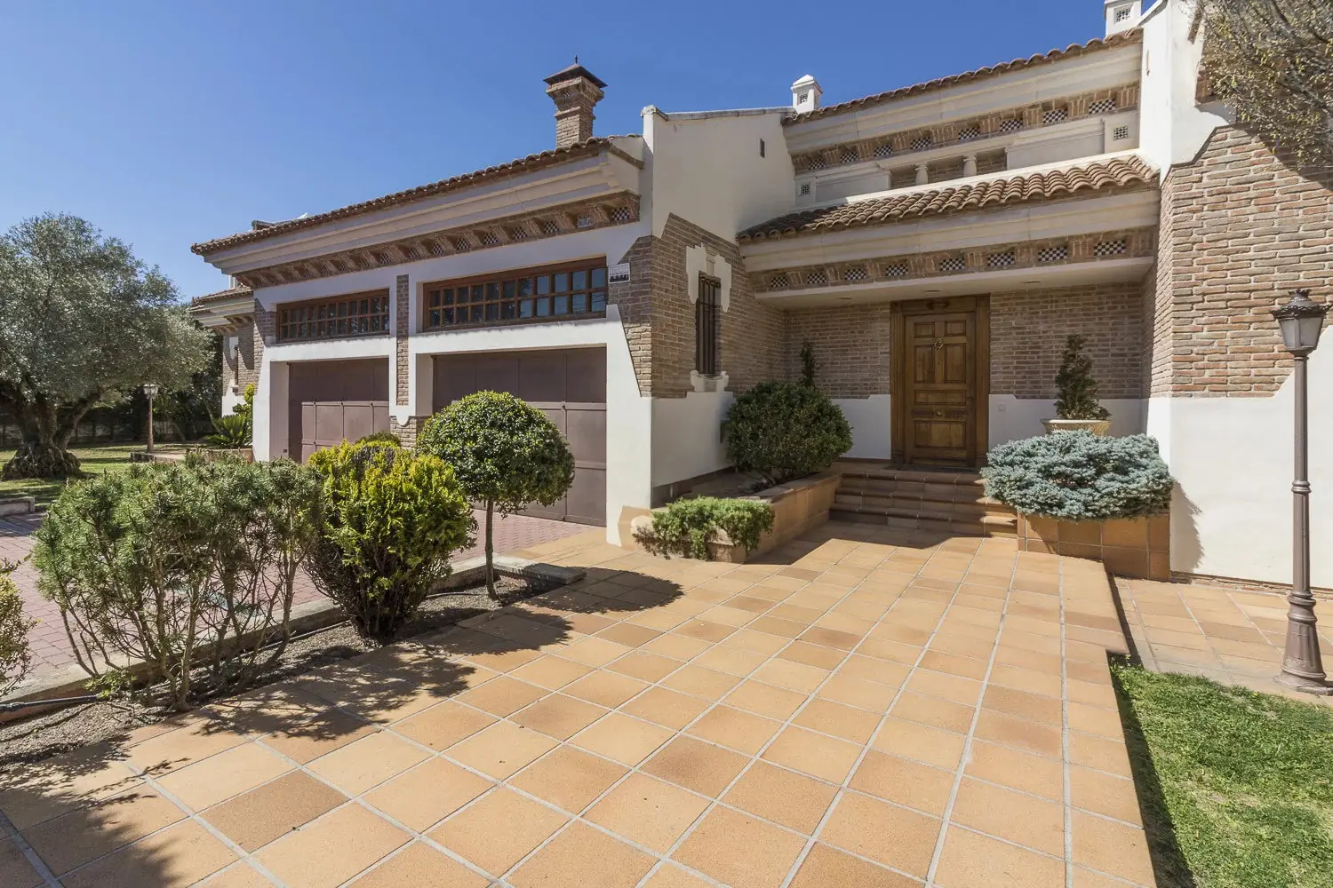 Entrada principal de la casa de Quinta de Serena